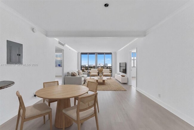 Building Photo - 401 69th St