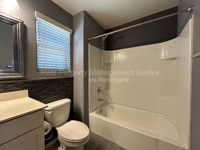 Building Photo - 2632 N 73rd Glen