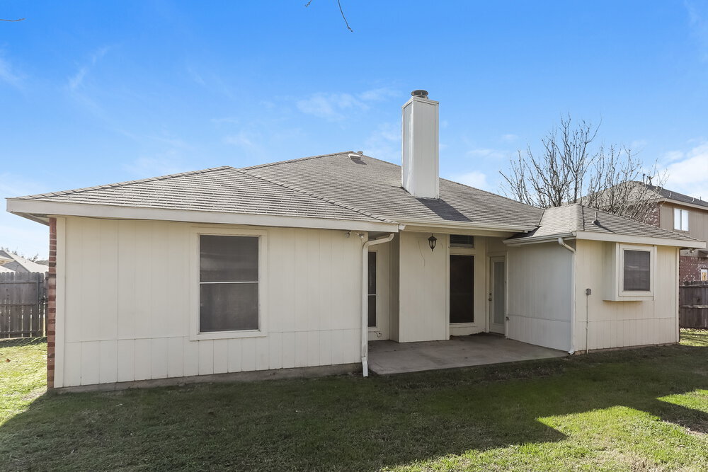 Building Photo - 317 Glen Meadow Dr