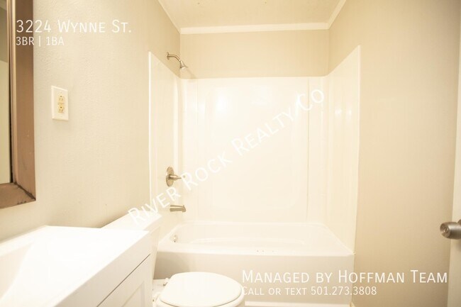 Building Photo - 3224 Wynne St