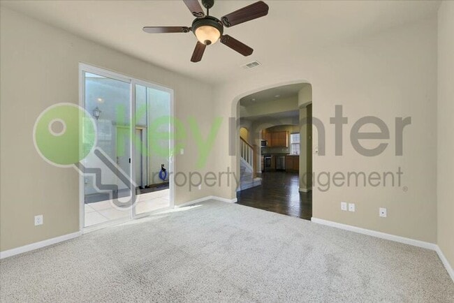 Building Photo - 6123 RolkingHam Ln
