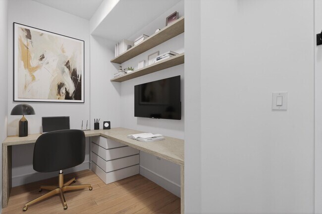 Building Photo - 139 Christopher Columbus Dr