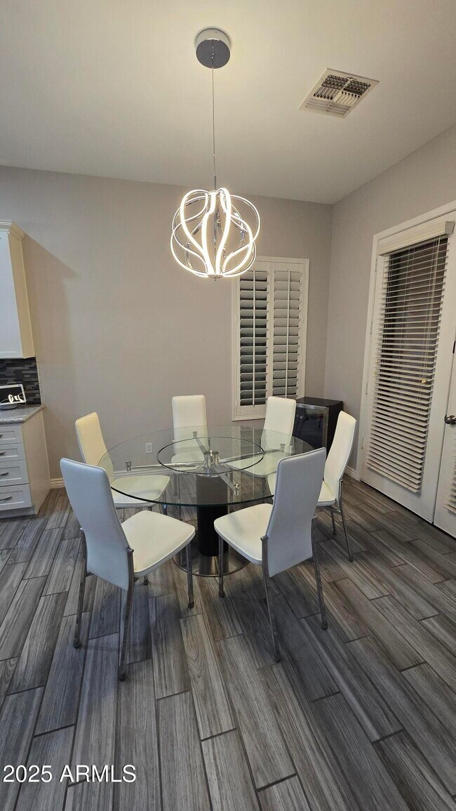 Building Photo - 17591 W Dahlia Dr