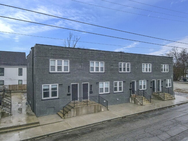 Building Photo - 365 S 17th St