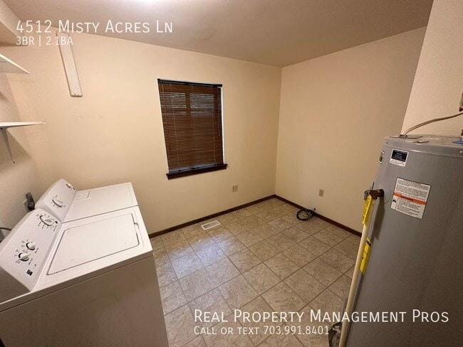 Building Photo - 4512 Misty Acres Ln