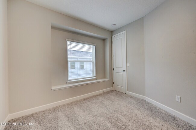 Building Photo - 7435 Calusa Ct