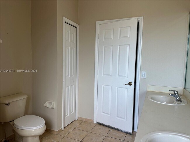 Building Photo - 13741 SW 274th Terrace