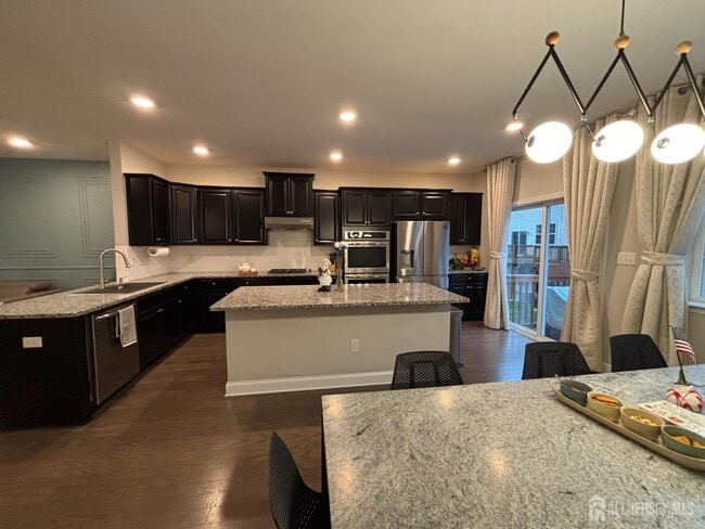 Building Photo - 1205 Hights Farm Rd N