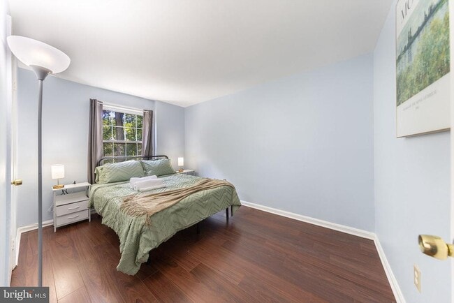 Building Photo - 4333 Cedarlake Ct