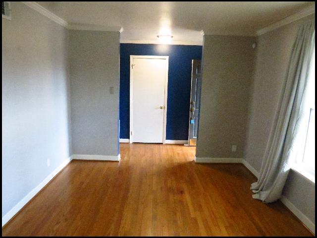 Building Photo - 101 White Oak Ln