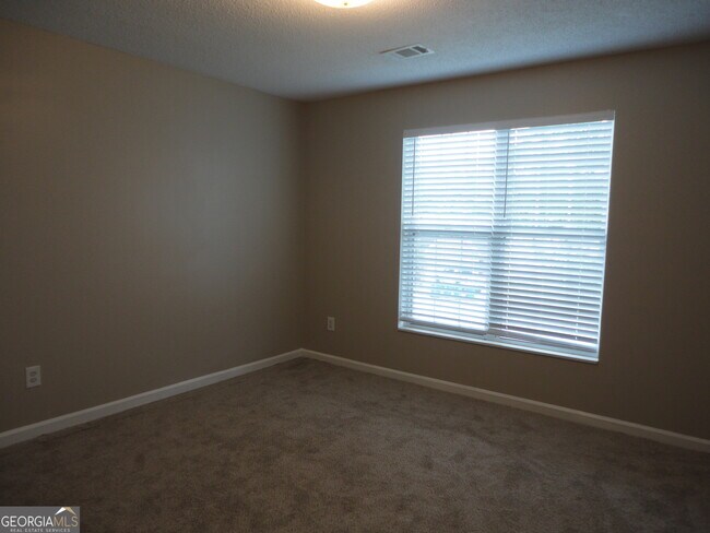 Building Photo - 1715 Crestwell Ln SW