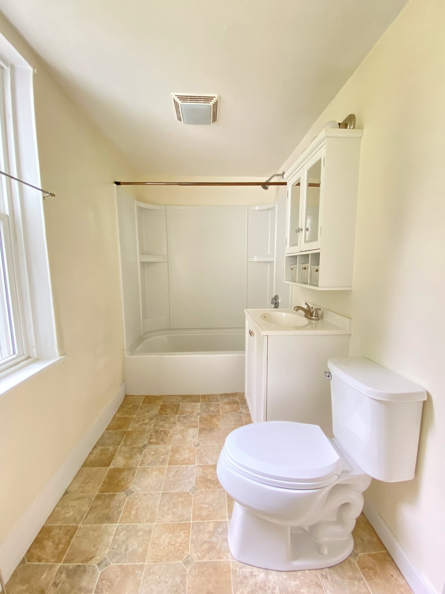 Building Photo - 147 Union St