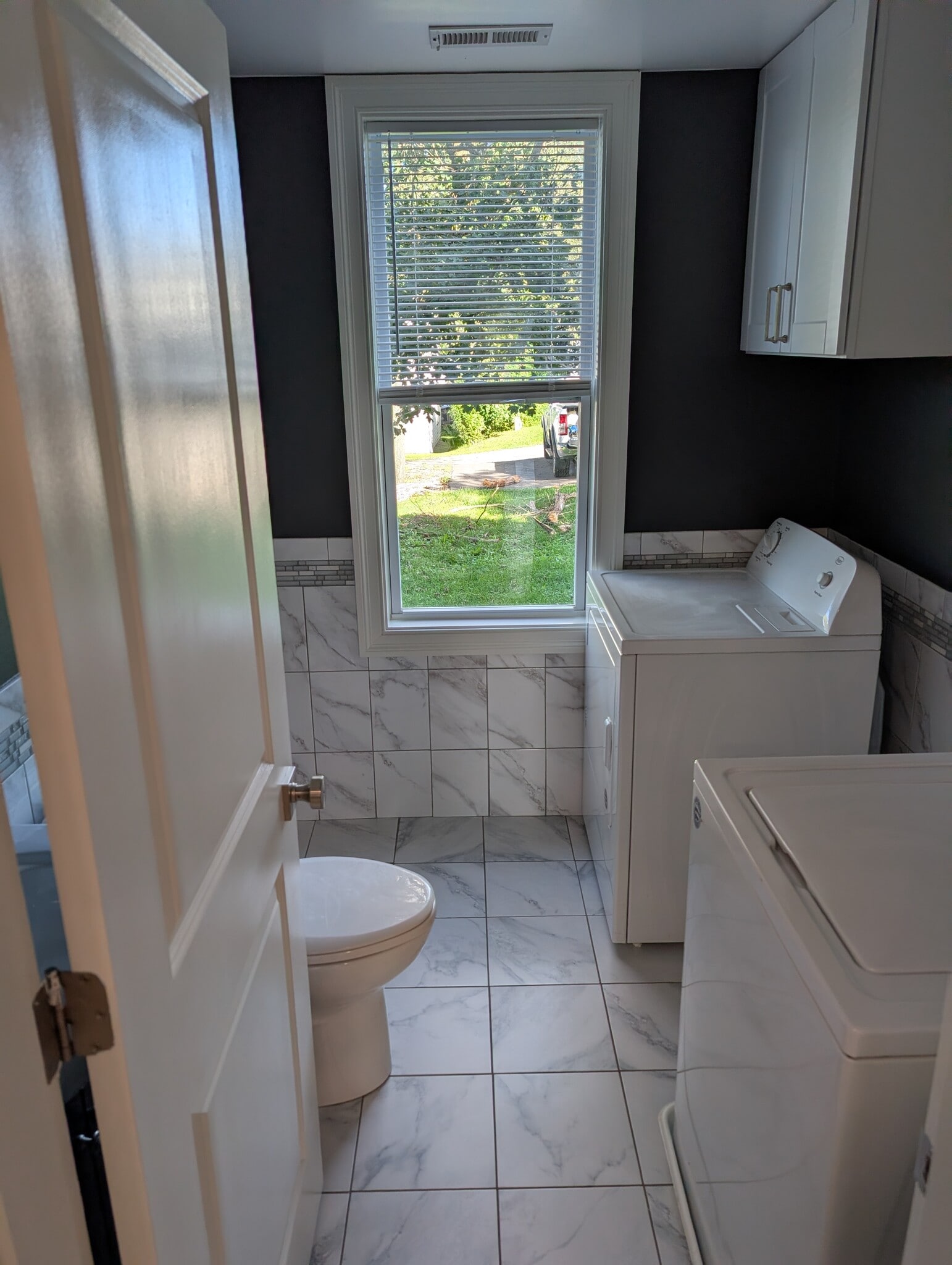 Laundry room/half bathroom - 307 Fairview Ave