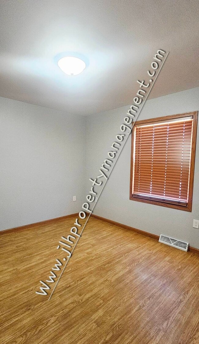 Building Photo - 1774 S Hance Dr