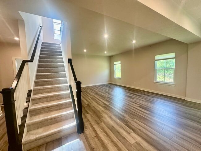 Building Photo - 2923 Hepburn Cir