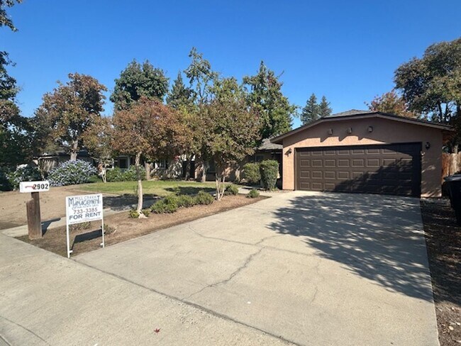 Building Photo - Clean 3 Bedroom, 2 Bathroom Affordable Hom...