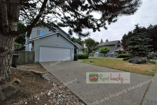 Building Photo - Beautiful 3-Bedroom Home in Sought-After F...