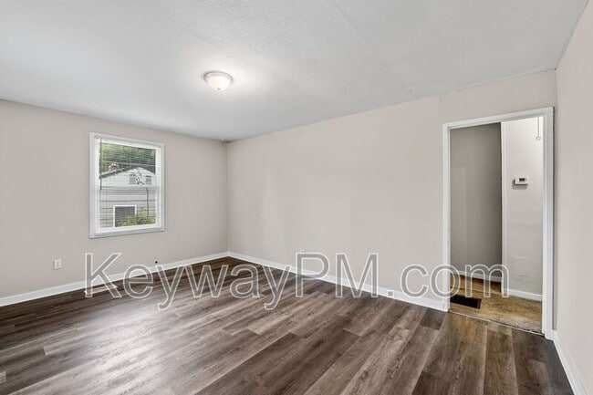 Building Photo - 608 Carolina Springs Rd