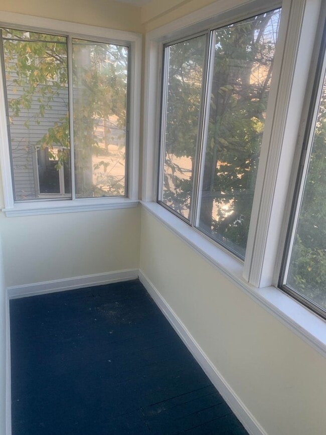 Building Photo - 30 Hemans St