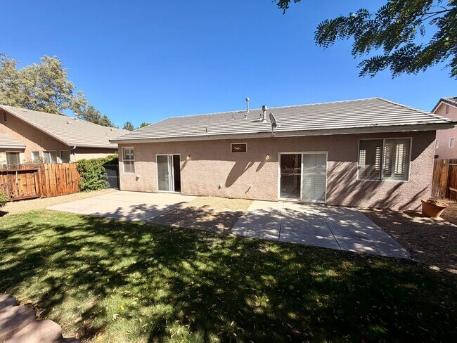 Building Photo - 10647 Vista Bonita Ln