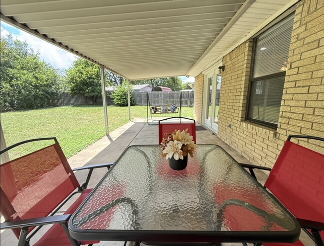 Building Photo - Where Classic Charm Meets Modern Comfort in Midway ISD
