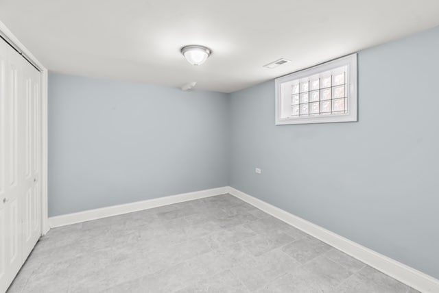 Building Photo - Luna