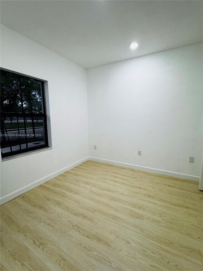 Building Photo - 11510 SW 240th Terrace