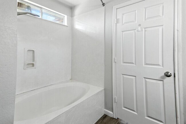 Building Photo - 12613 Paloma Blanca Way
