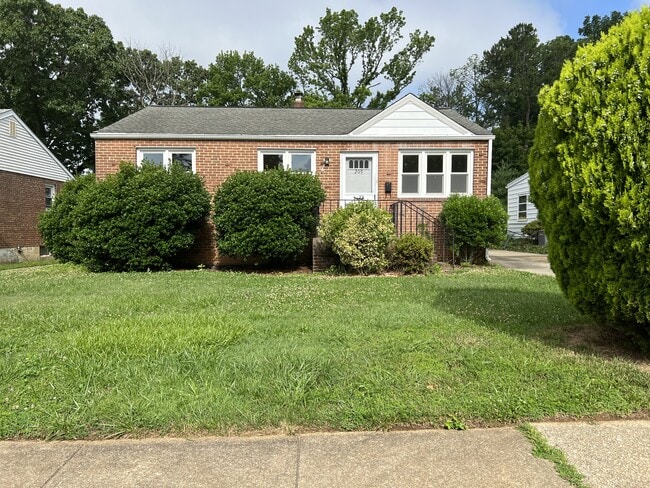 Primary Photo - 205 Dumont Rd