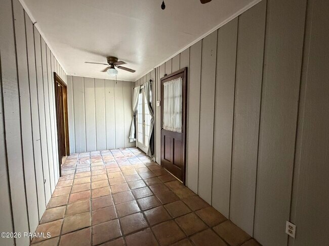 Building Photo - 204 Dublin Cir