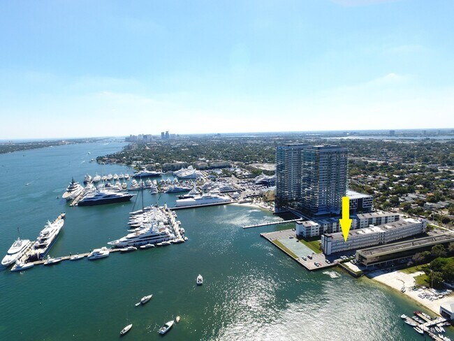 Primary Photo - 4500 N Flagler Dr