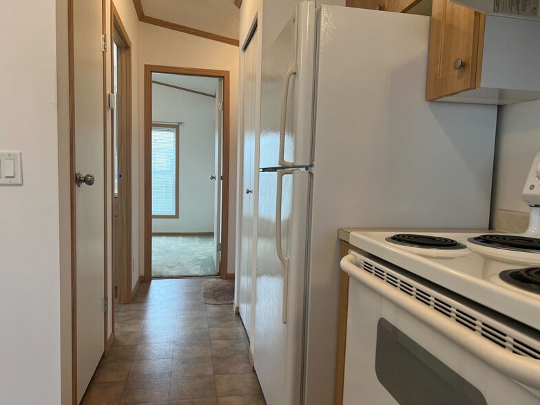 Building Photo - 1200 Lincoln St