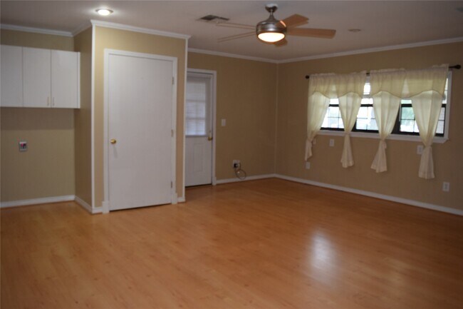 Building Photo - 3310 Little Farms Ct