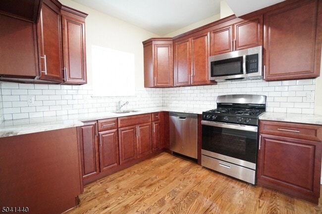 Building Photo - 17 Triton Terrace