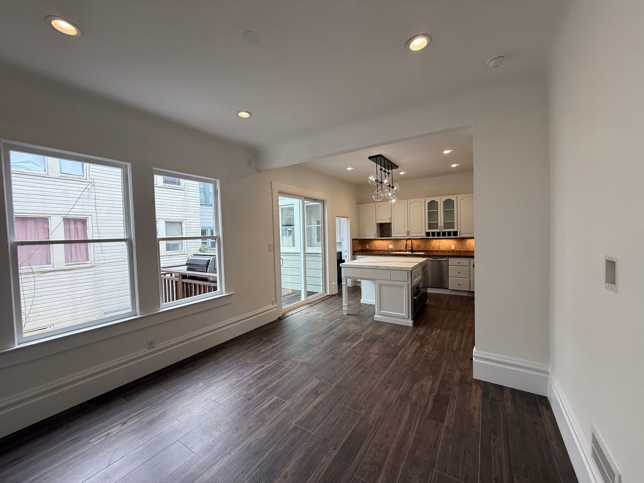 Living Room View - 115 Magnolia St