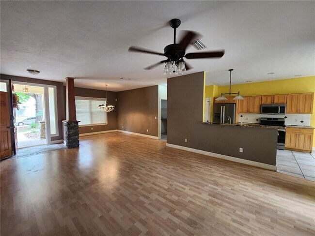 Building Photo - 9206 NW 23rd Ln