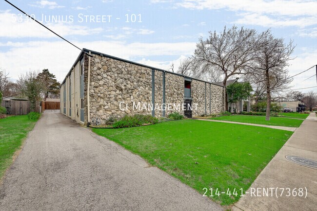 Building Photo - 5330 Junius St
