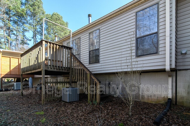 Building Photo - 8048 River Bend Rd