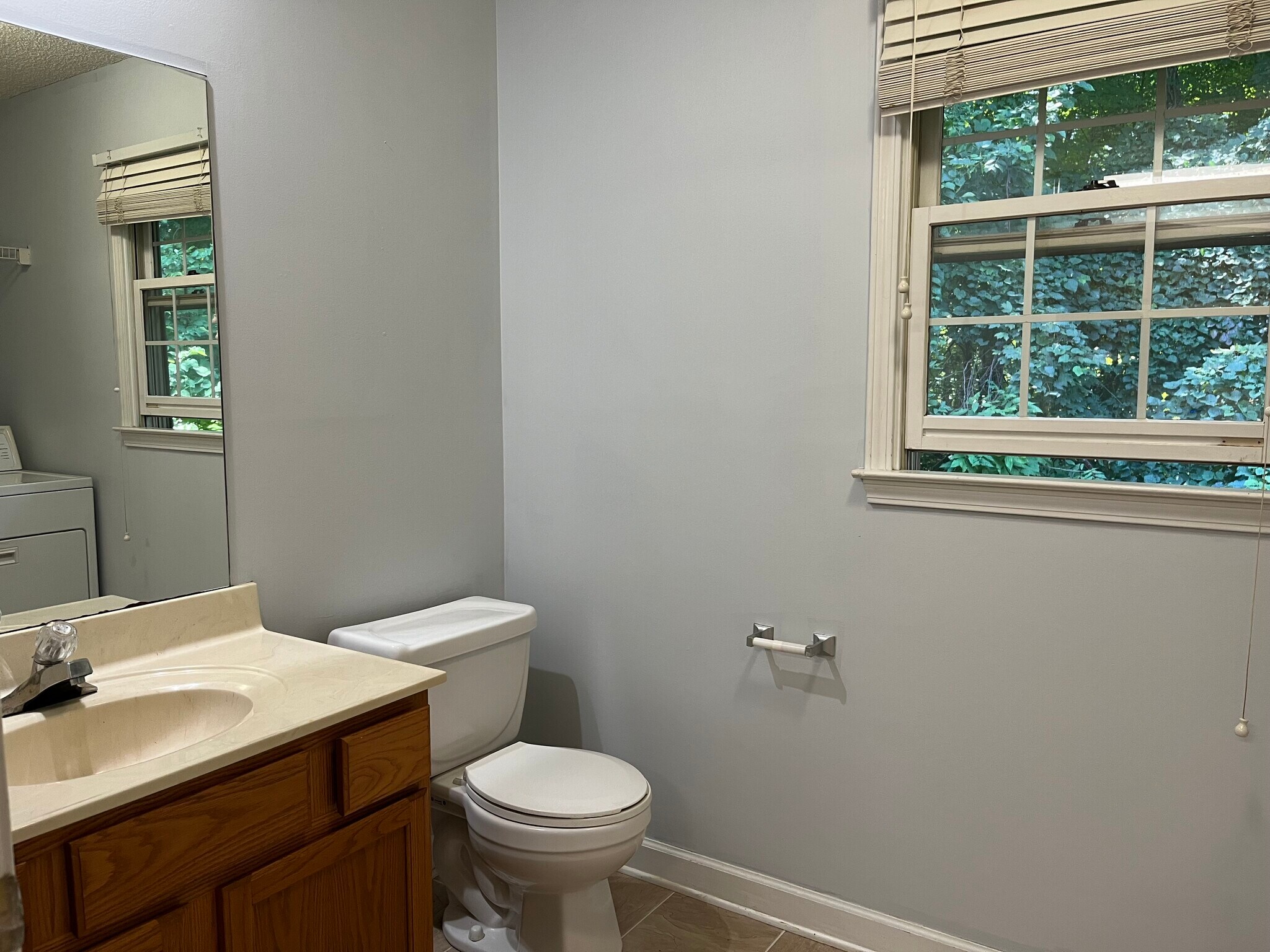 Building Photo - 2263 Forest Acres Dr
