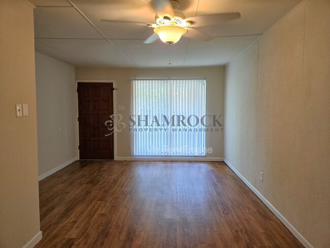 Building Photo - 1105 Willard