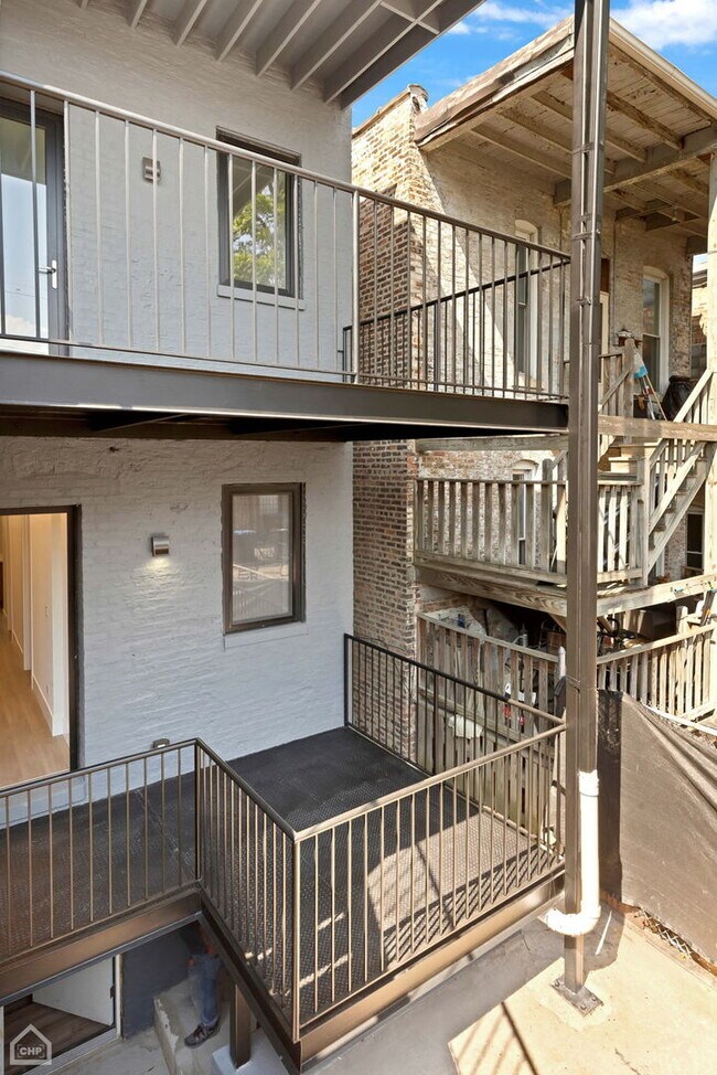Building Photo - 2121 W Ohio St