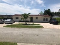Building Photo - 9420 SW 55th St