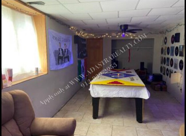 Building Photo - Large Home With Multiple Bedrooms-Coming SOON!!