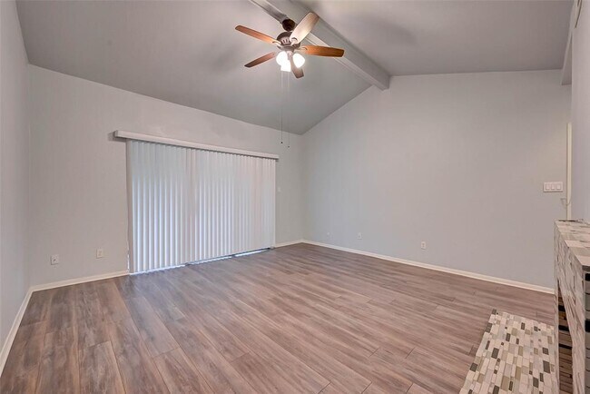 Building Photo - 11711 Memorial Dr