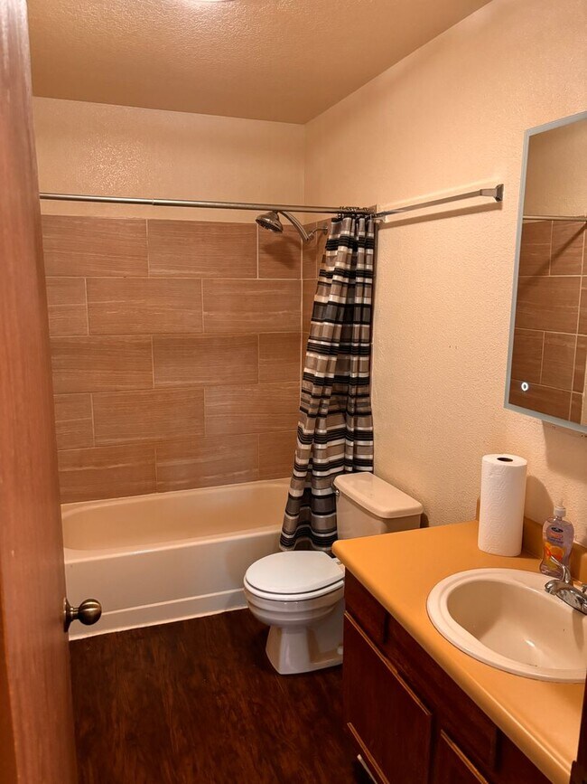 Building Photo - 7340 Bearfoot Cir