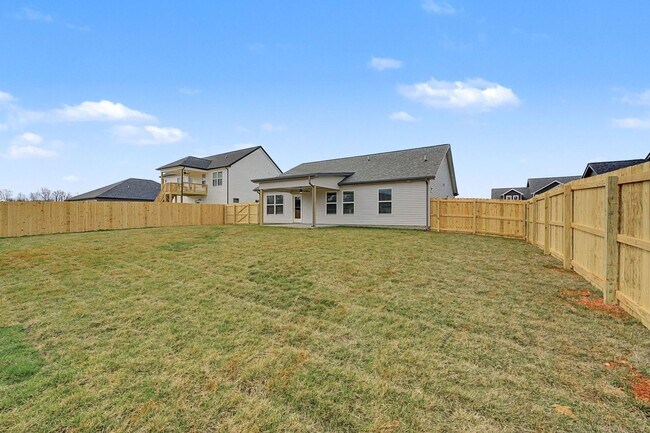 Building Photo - 199 Donegal Dr