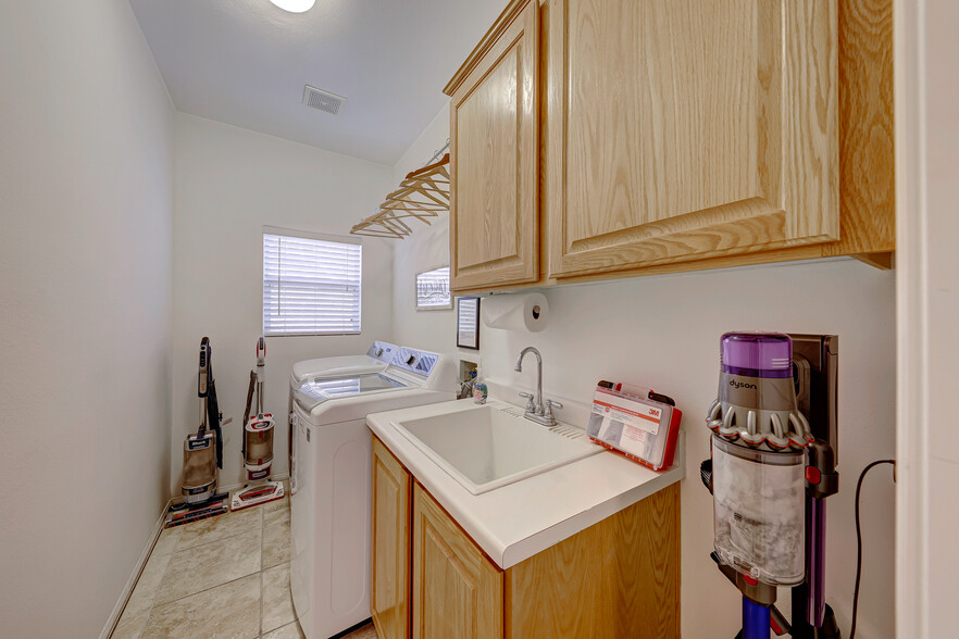 Laundry Room - 8917 Canyon Springs Dr