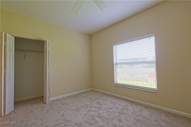 Building Photo - 25064 Peacock Ln