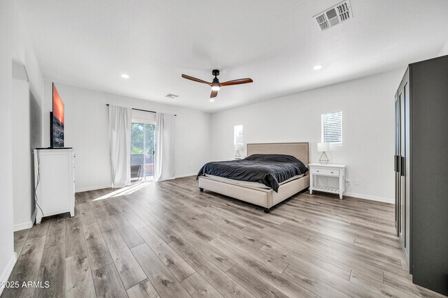 Building Photo - 7149 W Avenida Del Sol