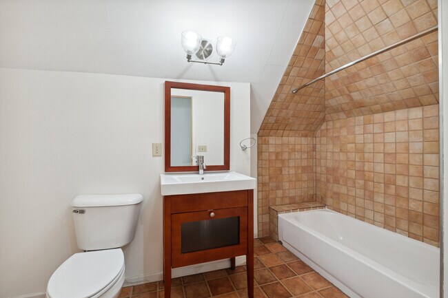 Building Photo - 2447 Colfax Ave S